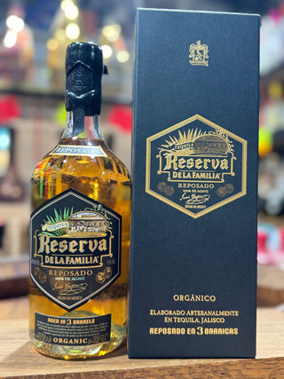 Jose Cuervo Reserva de la Familia Reposado Tequila (750 ml)