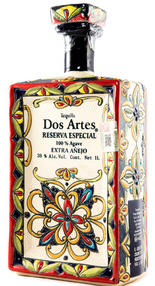 Dos Artes Reserva Especial Extra Añejo. Discontinued bottle