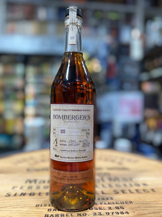 Whisky bourbon puro de Kentucky de lote pequeño de Bomberger's Declaration