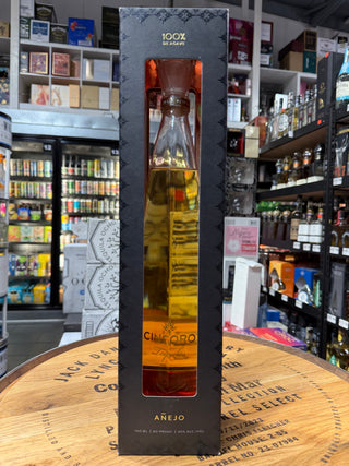 Tequila Añejo Cincoro
