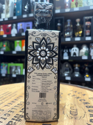 Dos Artes Extra Añejo Reserva Especial Tequila (Hand-Painted Ceramic 1L)
