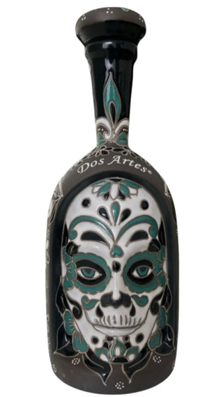 Dos Artes Añejo Doble Barrica Limited Edition Calavera 2025. 1L