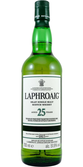 Whisky escocés de pura malta de Islay Laphroaig, con 25 años de graduación alcohólica