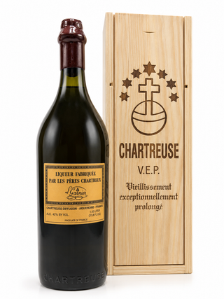 Chartreuse Yellow V.E.P Liqueur 1L